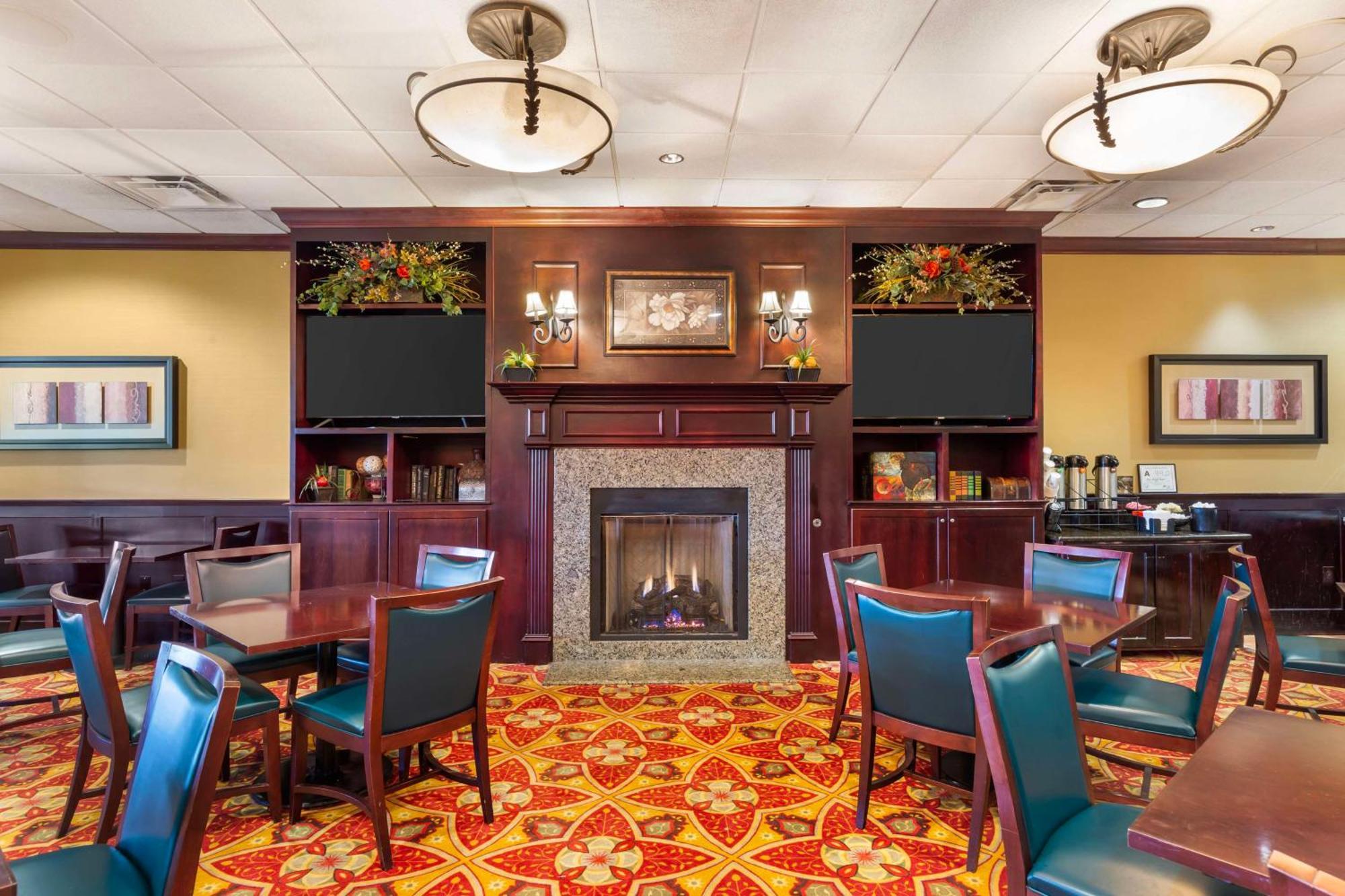 Best Western Plus Бёрлингтон Экстерьер фото