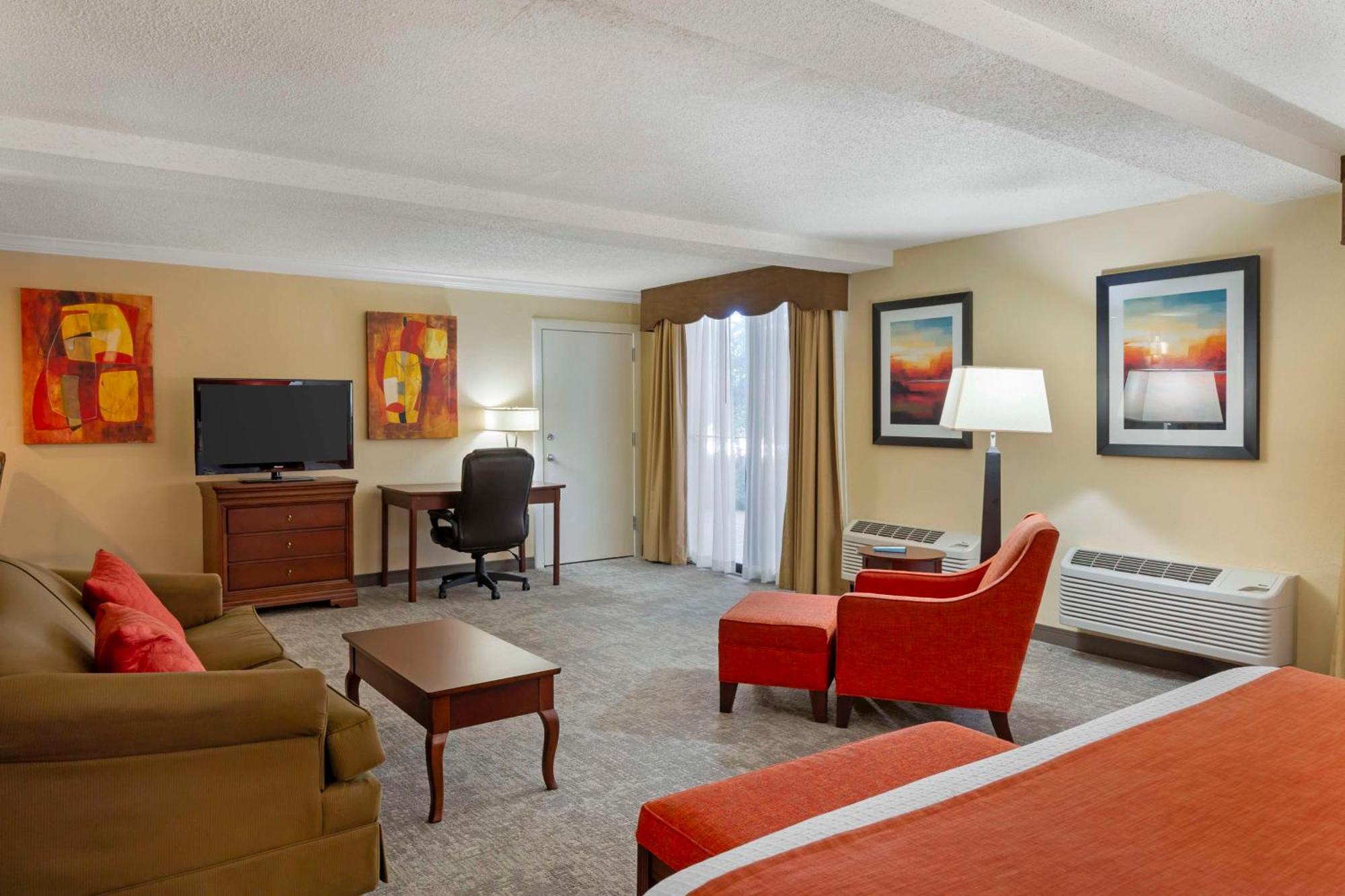 Best Western Plus Бёрлингтон Экстерьер фото